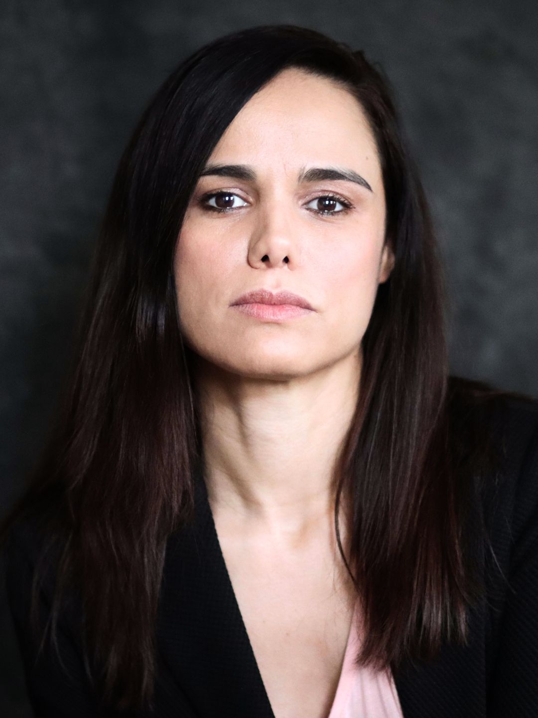 Melissa Mars as Ana Bel